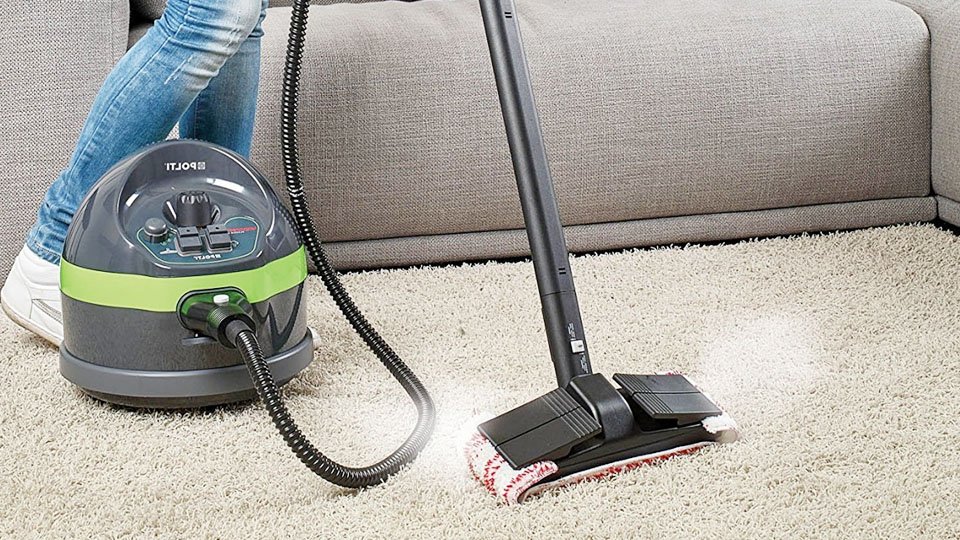 How Do Steam Cleaners Work on Carpets