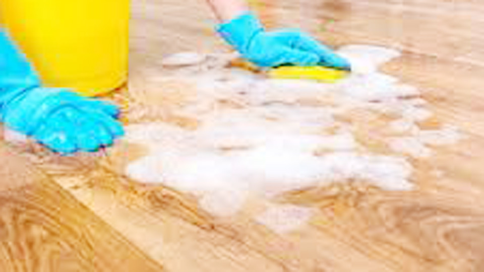 How to Clean Hardwood Floors Naturally