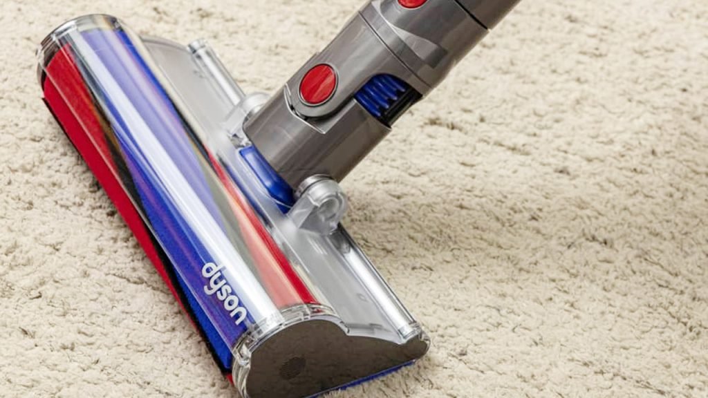 How-to-Take-Apart-A-Dyson-Vacuum-Cleaner.jpg