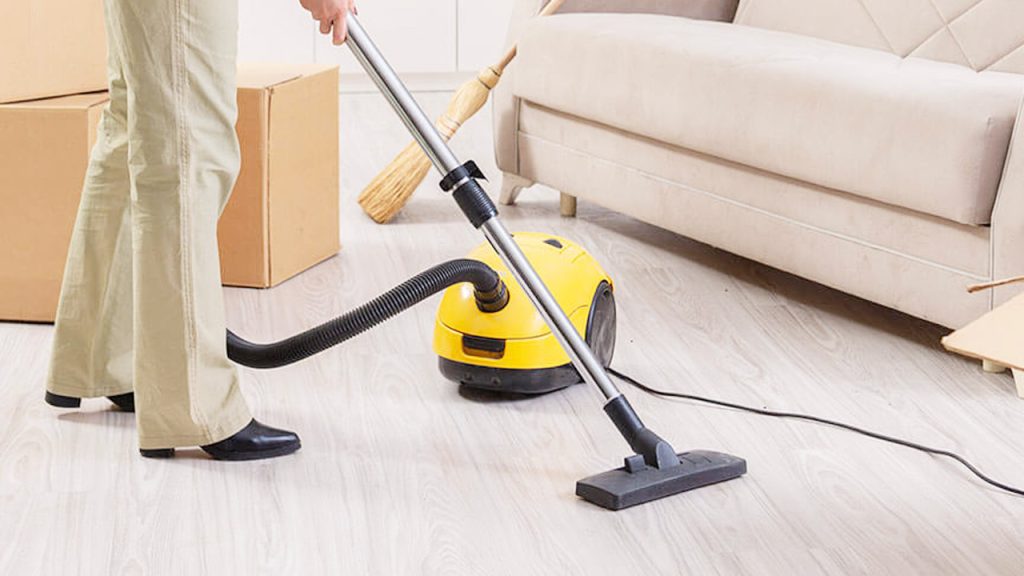 Regular Cleaning vs Deep Cleaning House